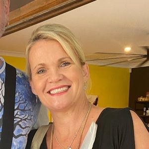 Meet your Posher, Paula